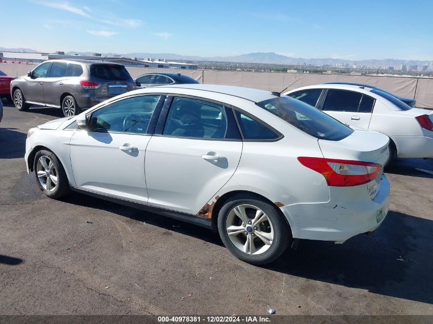 VIN 1FADP3F27EL453065 2014 FORD FOCUS no.3