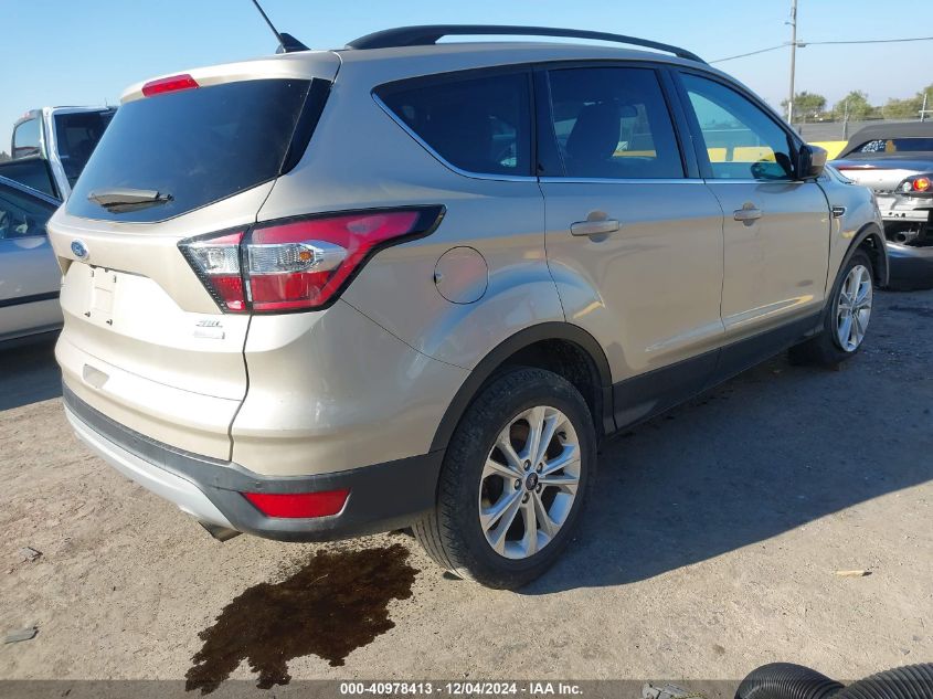 VIN 1FMCU0HD7JUA42504 2018 FORD ESCAPE no.4