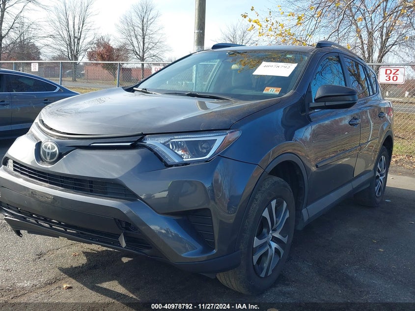 2017 TOYOTA RAV4 LE - 2T3BFREV4HW62236E