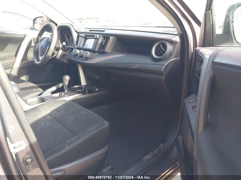 2017 TOYOTA RAV4 LE - 2T3BFREV4HW62236E