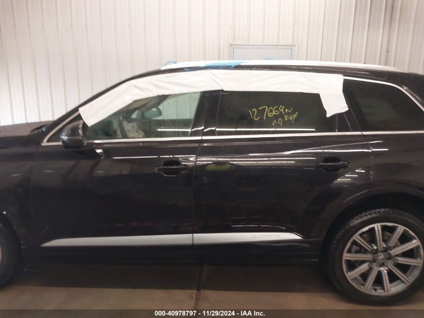 VIN WA1VAAF73JD037061 2018 Audi Q7, 3.0T Premium no.14