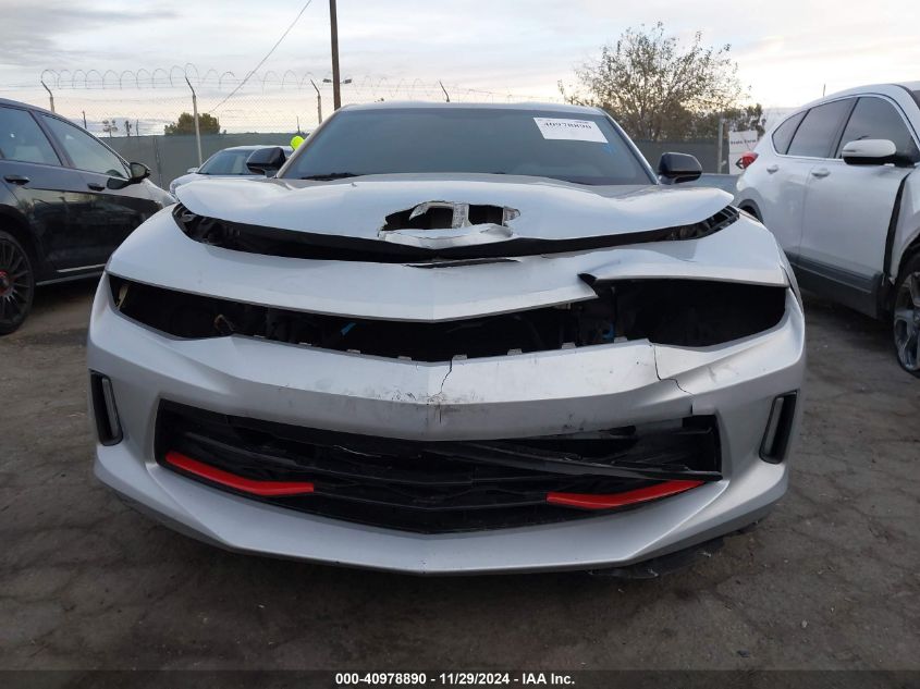 2018 Chevrolet Camaro 1Lt VIN: 1G1FB1RS2J0121251 Lot: 40978890