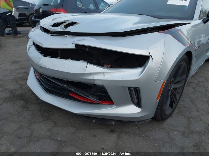 2018 Chevrolet Camaro 1Lt VIN: 1G1FB1RS2J0121251 Lot: 40978890