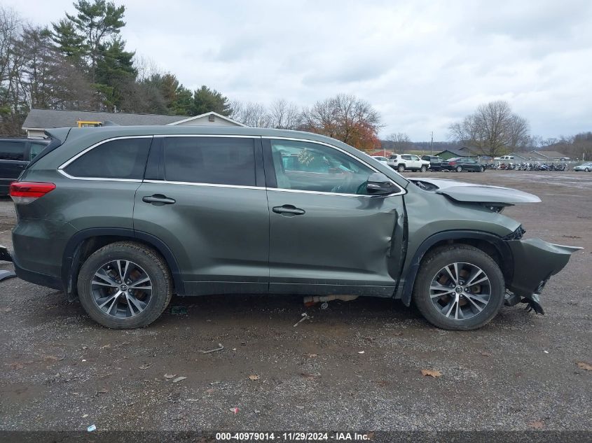 VIN 5TDBZRFH6JS847880 2018 Toyota Highlander, Le Plus no.14