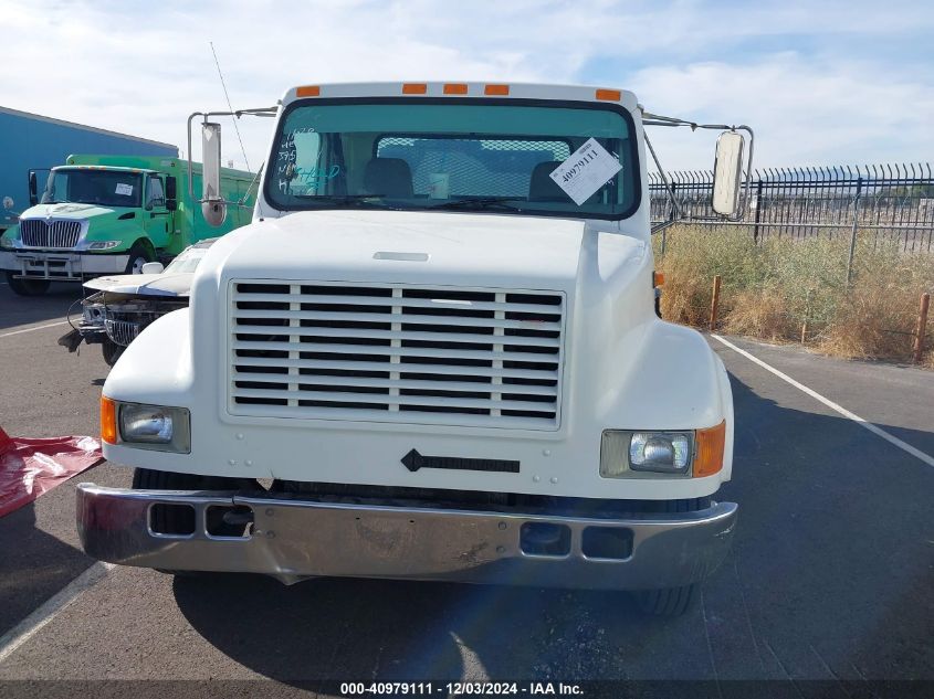 1999 International 4000 4700 VIN: 1HTSCABM4XH669733 Lot: 40979111