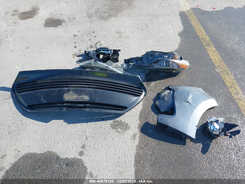 2018 TOYOTA COROLLA LE - 5YFBURHE7JP762525