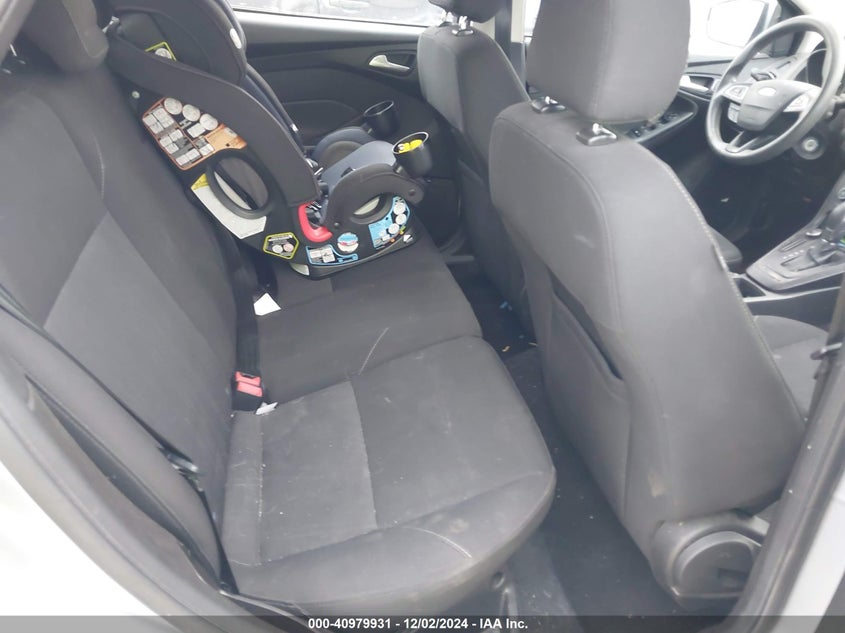 VIN 1FADP3K29HL216121 2017 FORD FOCUS SE