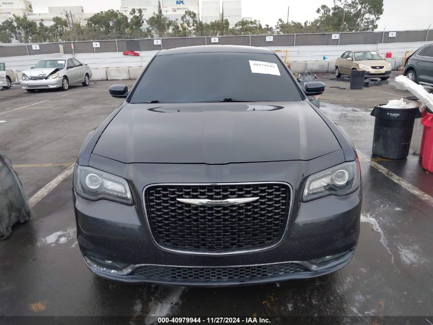 VIN 2C3CCAGG1GH274234 2016 Chrysler 300, 300S no.12