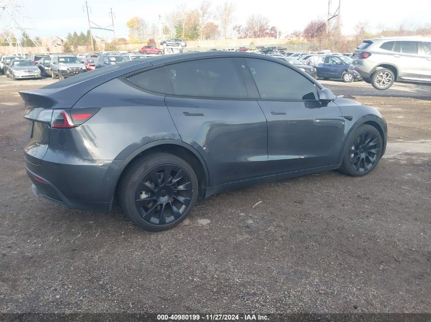 VIN 5YJYGDEE7MF182037 2021 Tesla Model Y, Long Rang... no.4