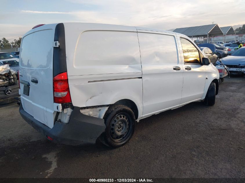 VIN WD3PG2EA9H3206476 2017 Mercedes-Benz Metris no.4