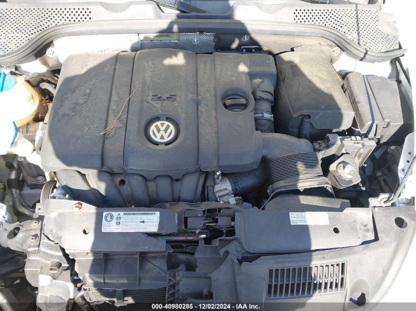 VIN 3VW5P7AT3EM801090 2014 VOLKSWAGEN BEETLE no.10