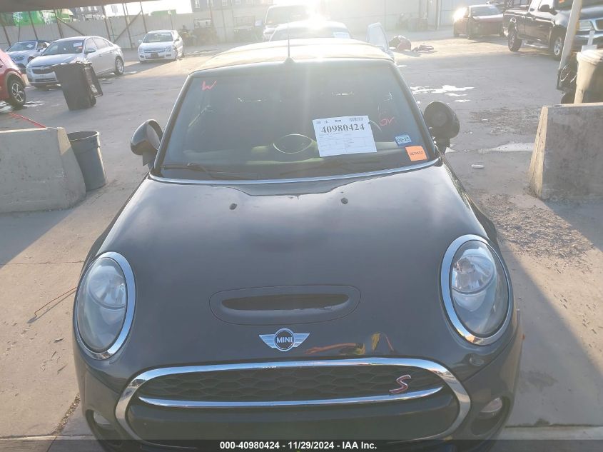 2018 Mini Convertible Cooper S VIN: WMWWG9C54J3C82712 Lot: 40980424