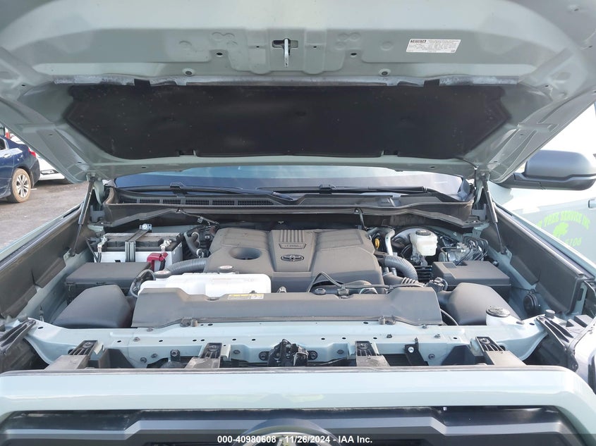 2024 TOYOTA TUNDRA SR5 - 5TFLA5DB2RX183117
