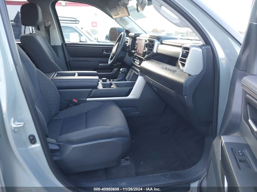 2024 TOYOTA TUNDRA SR5 - 5TFLA5DB2RX183117