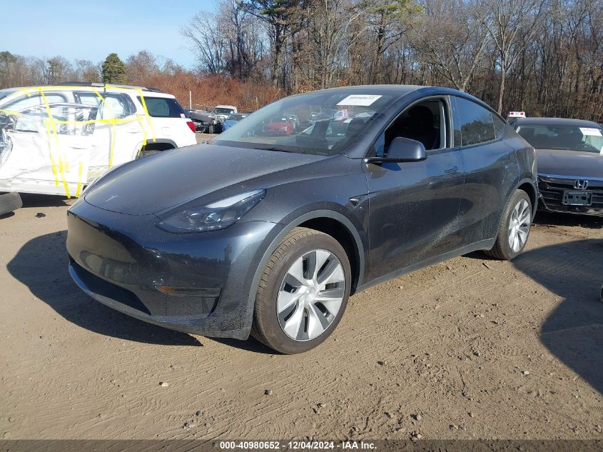 VIN 7SAYGDEDXRF028536 2024 Tesla Model Y, Long Rang... no.2