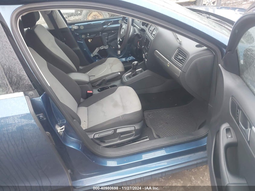 2017 VOLKSWAGEN JETTA VIN: 3VW2B7AJ5HM376055