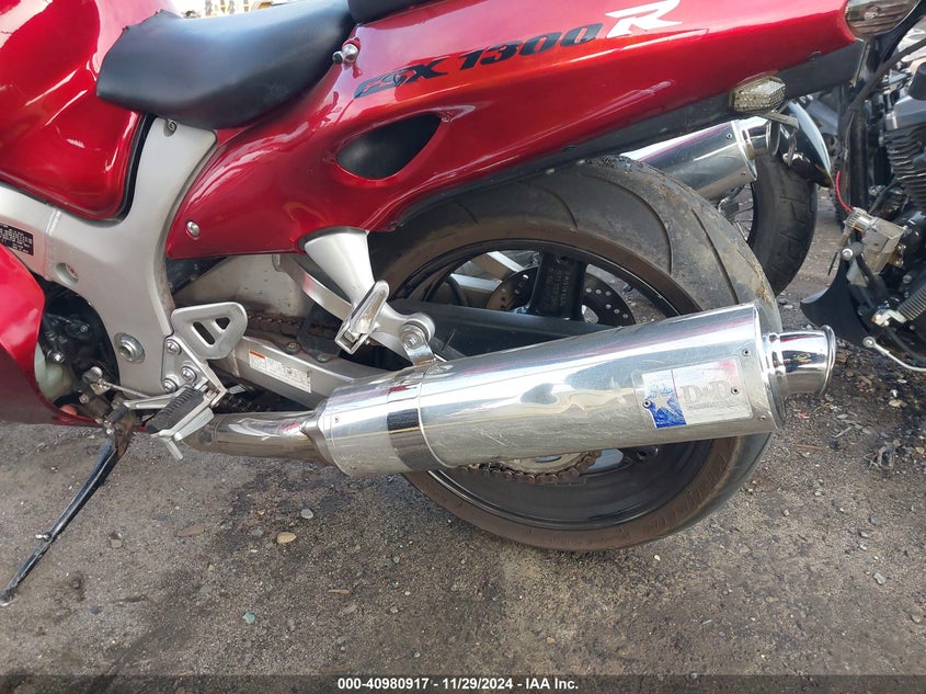 2005 SUZUKI GSX1300 RK5 JS1GW71A852101127