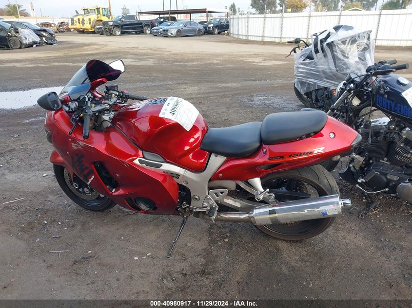 2005 SUZUKI GSX1300 RK5 JS1GW71A852101127