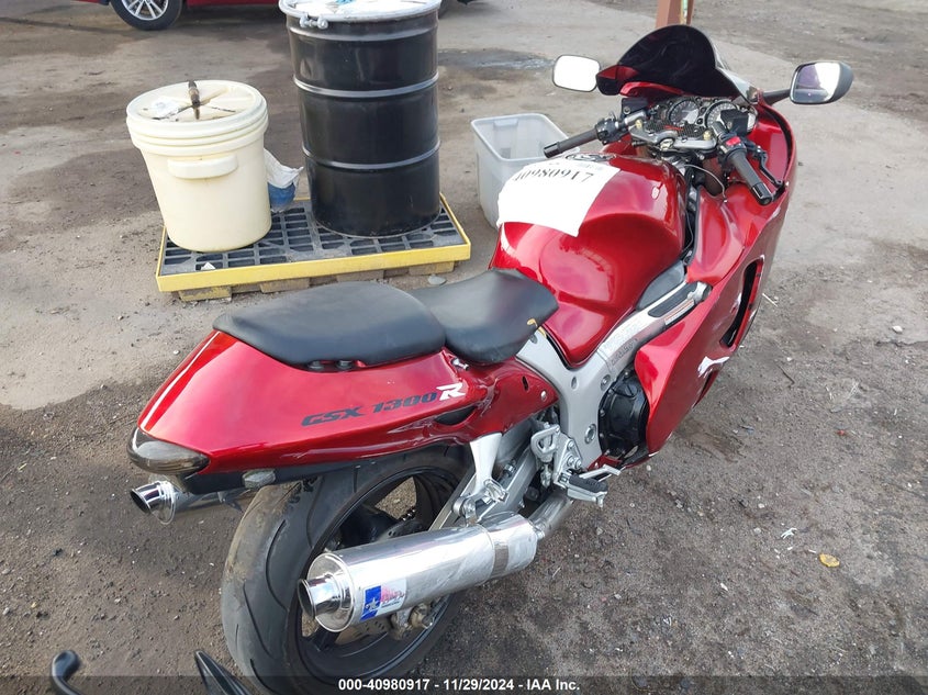 2005 SUZUKI GSX1300 RK5 JS1GW71A852101127
