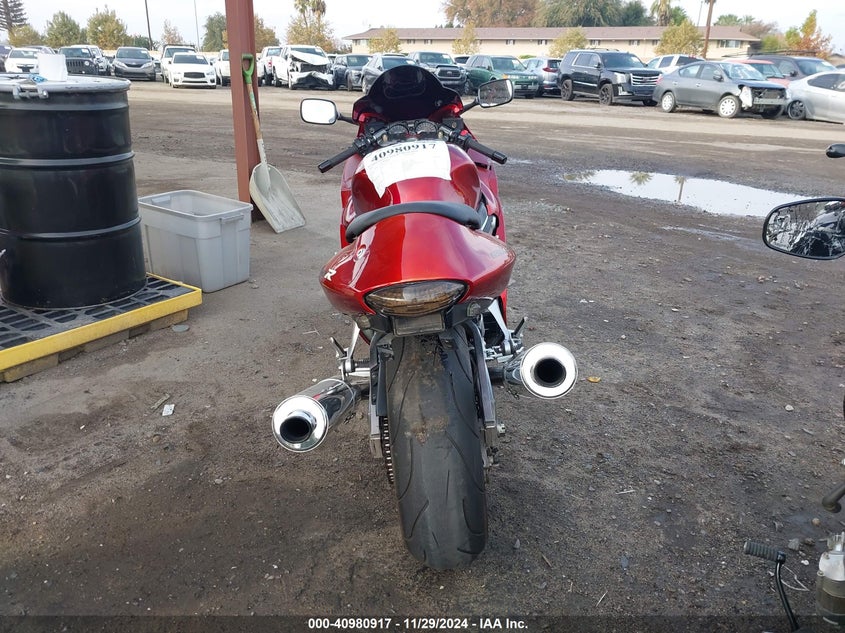 2005 SUZUKI GSX1300 RK5 JS1GW71A852101127