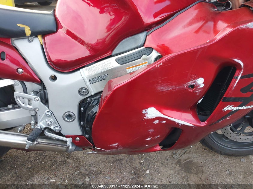 2005 SUZUKI GSX1300 RK5 JS1GW71A852101127