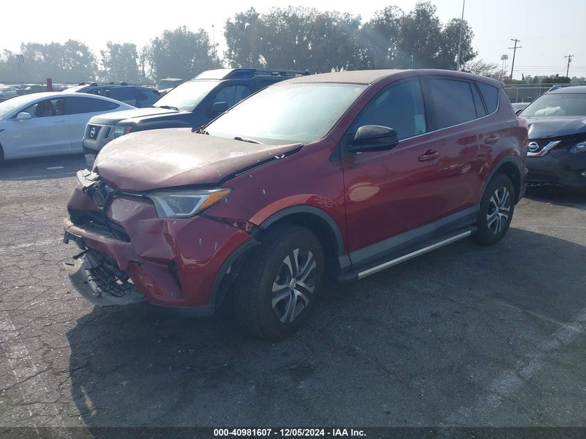 VIN 2T3ZFREV5JW501994 2018 TOYOTA RAV4 LE