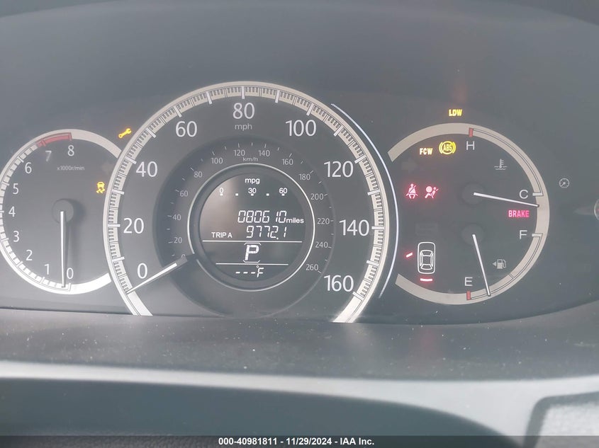 2013 HONDA ACCORD VIN: 1HGCR2F82DA090720
