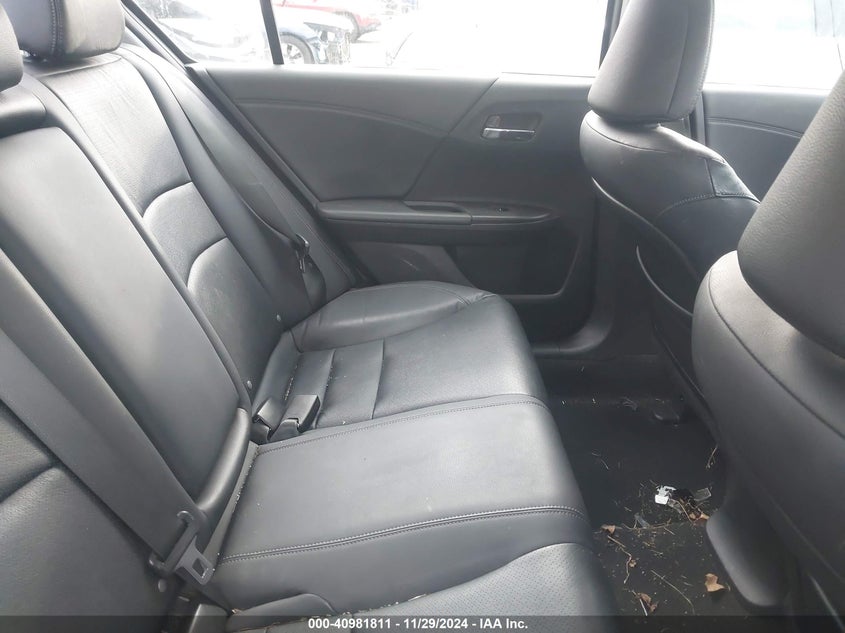 2013 HONDA ACCORD VIN: 1HGCR2F82DA090720