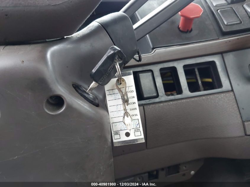 2018 Volvo Vnl VIN: 4V4NC9EG7JN891632 Lot: 40981980