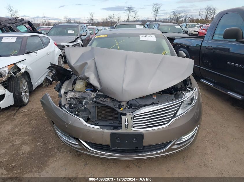 VIN 3LN6L2J99FR617556 2015 Lincoln MKZ no.11