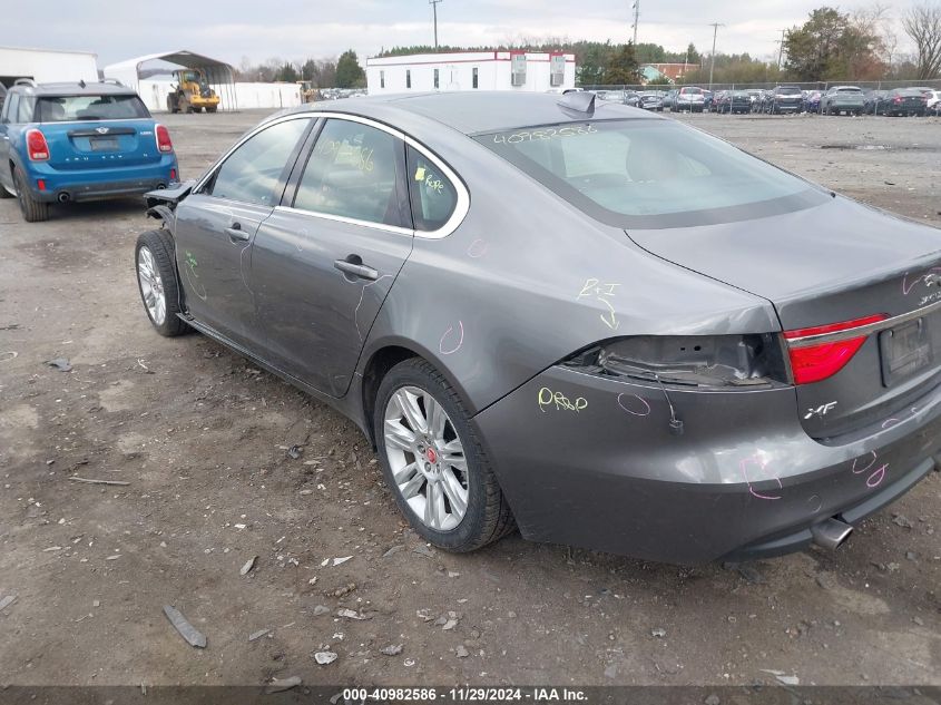 VIN SAJBD4BV6HCY44052 2017 Jaguar XF, 35T Premium no.3