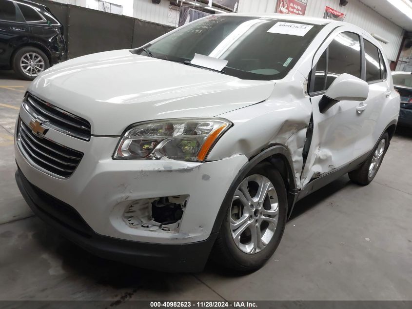 VIN 3GNCJKSB4GL265593 2016 Chevrolet Trax, 1LS no.2