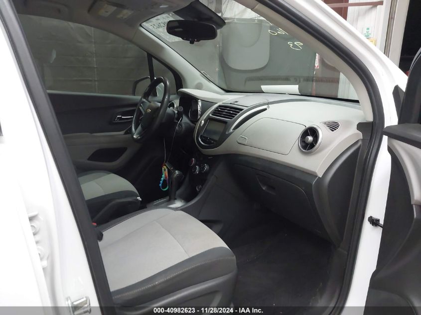 VIN 3GNCJKSB4GL265593 2016 Chevrolet Trax, 1LS no.5