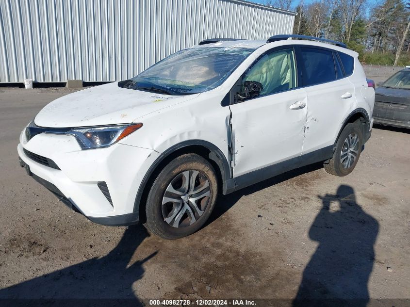 VIN JTMBFREV9JJ259615 2018 TOYOTA RAV4 no.2