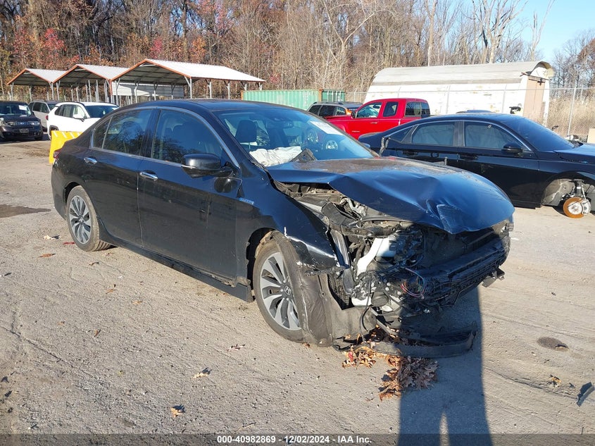 2017 HONDA ACCORD HYBRID VIN: JHMCR6F77HC011029