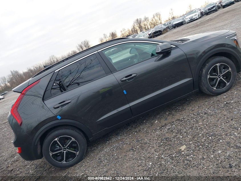 Vin: kndcs3lf6s5235615, lot: 41472758, kia niro plug-in hybrid ex 20254