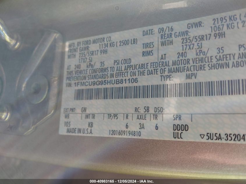 VIN 1FMCU9G95HUB81106 2017 Ford Escape, SE no.9