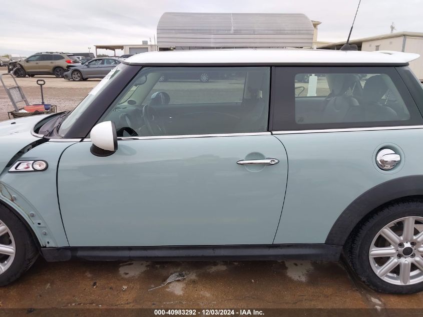 2011 Mini Cooper S VIN: WMWSV3C5XBTY15971 Lot: 40983292