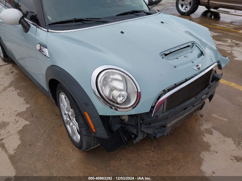 2011 Mini Cooper S VIN: WMWSV3C5XBTY15971 Lot: 40983292