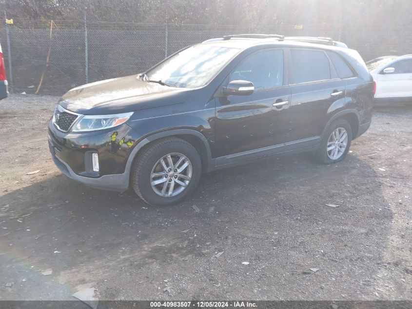 VIN 5XYKT4A70EG462451 2014 KIA SORENTO no.2