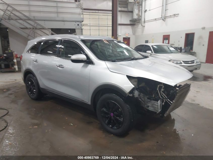 VIN 5XYPGDA57HG334902 2017 KIA SORENTO no.1