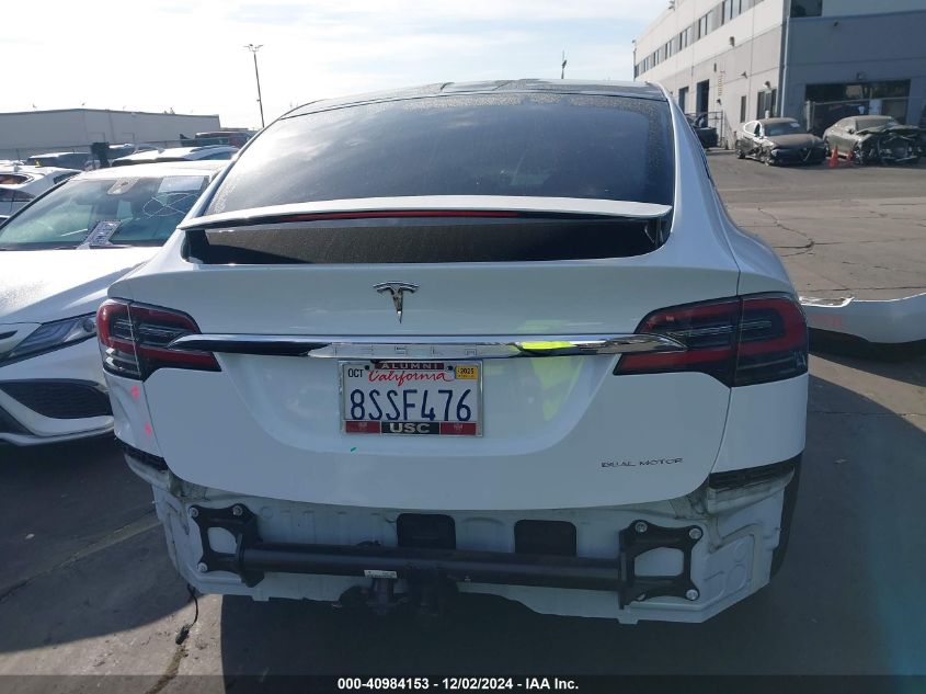 2020 Tesla Model X Long Range Dual Motor All-Wheel Drive/Long Range Plus Dual Motor All-Wheel Drive VIN: 5YJXCAE25LF303447 Lot: 40984153