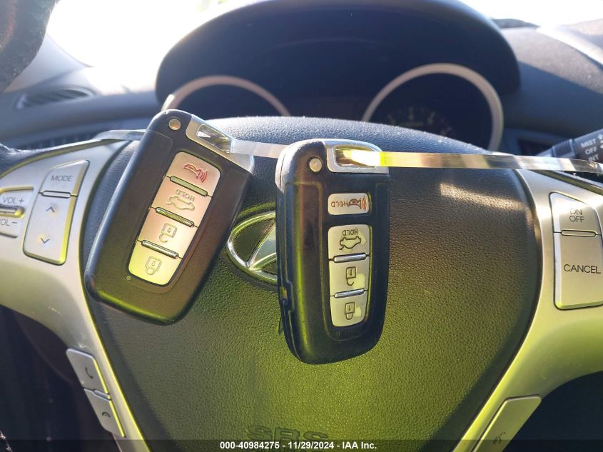 2010 HYUNDAI GENESIS VIN: KMHHT6KD1AU026786