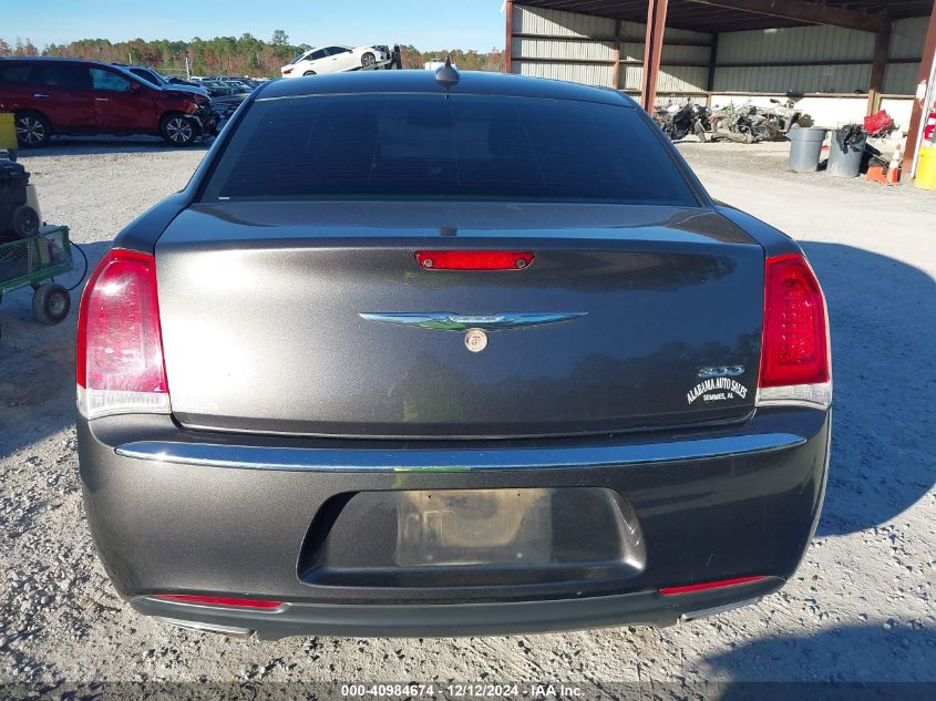 VIN 2C3CCAEG1JH123212 2018 Chrysler 300, Limited no.16