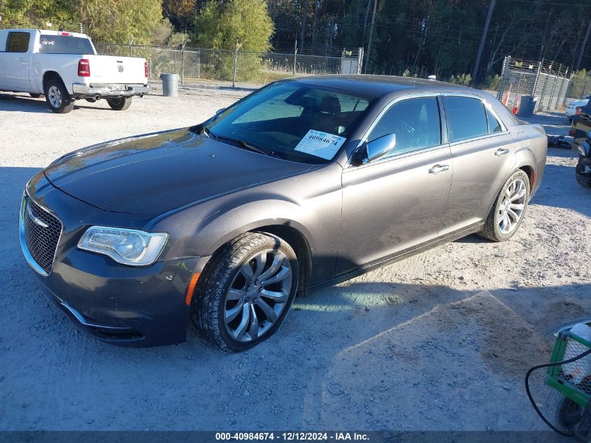 VIN 2C3CCAEG1JH123212 2018 Chrysler 300, Limited no.2