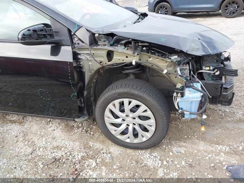 VIN 2T1BURHE0JC065827 2018 TOYOTA COROLLA LE