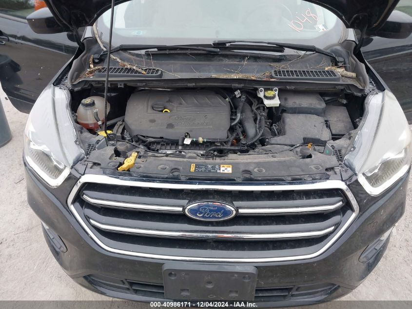 VIN 1FMCU9GD0JUA51048 2018 Ford Escape, SE no.10