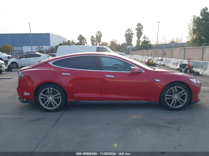 2013 Tesla Model S VIN: 5YJSA1CG8DFP15622 Lot: 40986380