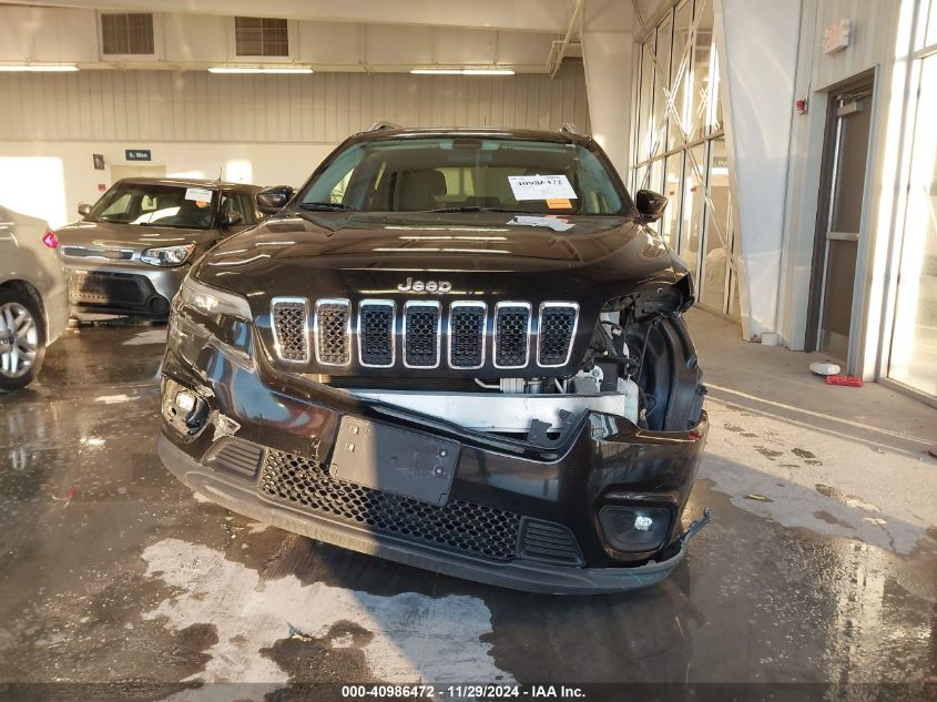 2019 Jeep Cherokee Latitude VIN: 1C4PJLCX3KD318938 Lot: 40986472