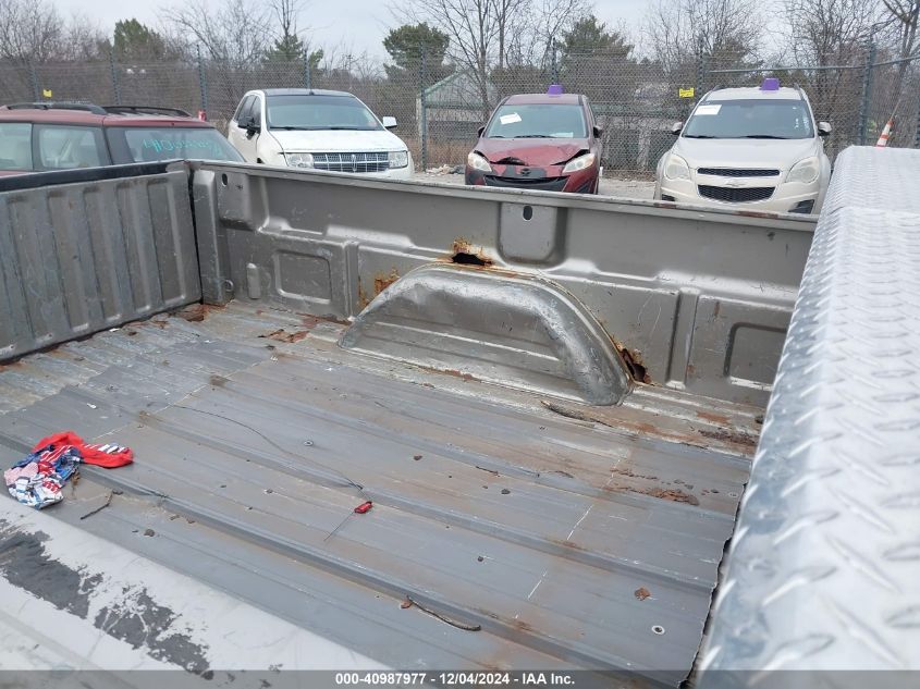 2000 Chevrolet Silverado 2500 Ls VIN: 1GCGK24U9YE235531 Lot: 40987977